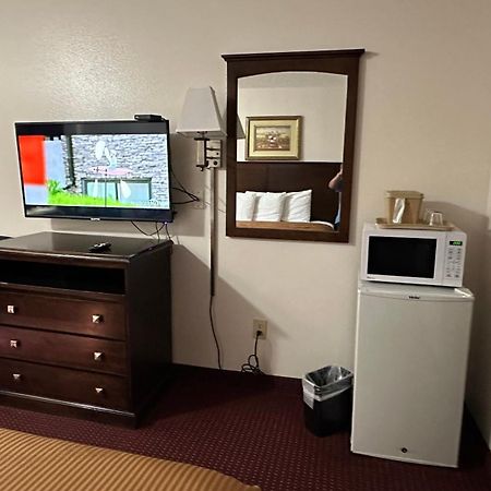 Carom Inn Denham Springs-Batonrouge Dış mekan fotoğraf