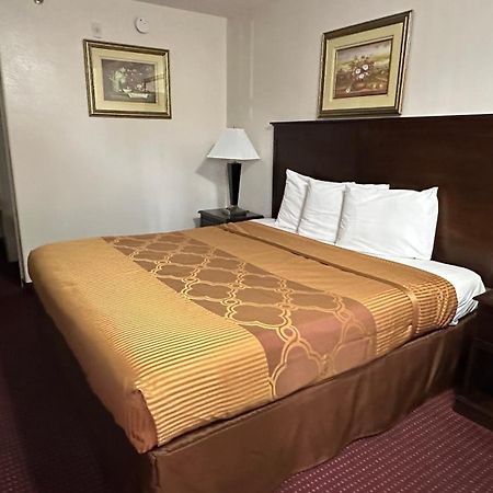 Carom Inn Denham Springs-Batonrouge Dış mekan fotoğraf