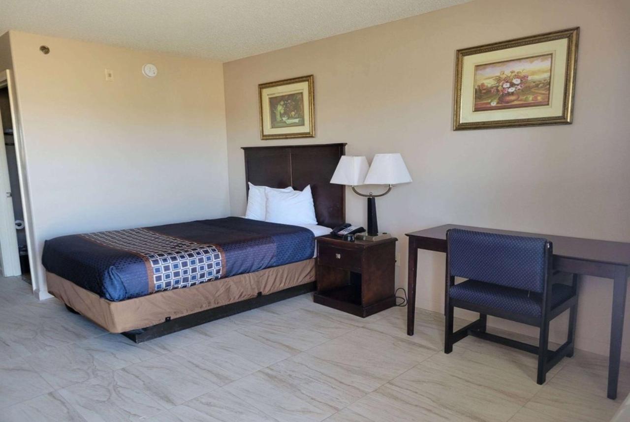 Carom Inn Denham Springs-Batonrouge Dış mekan fotoğraf