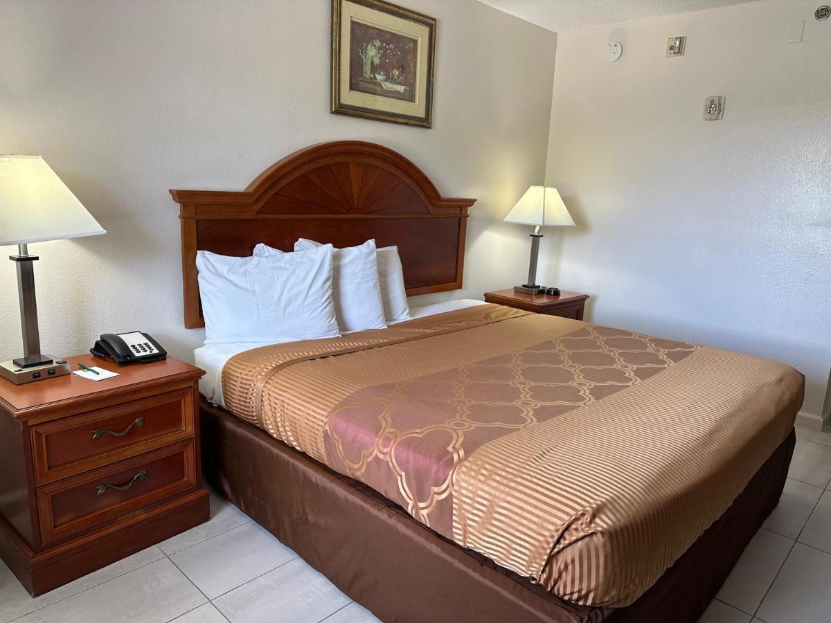 Carom Inn Denham Springs-Batonrouge Dış mekan fotoğraf